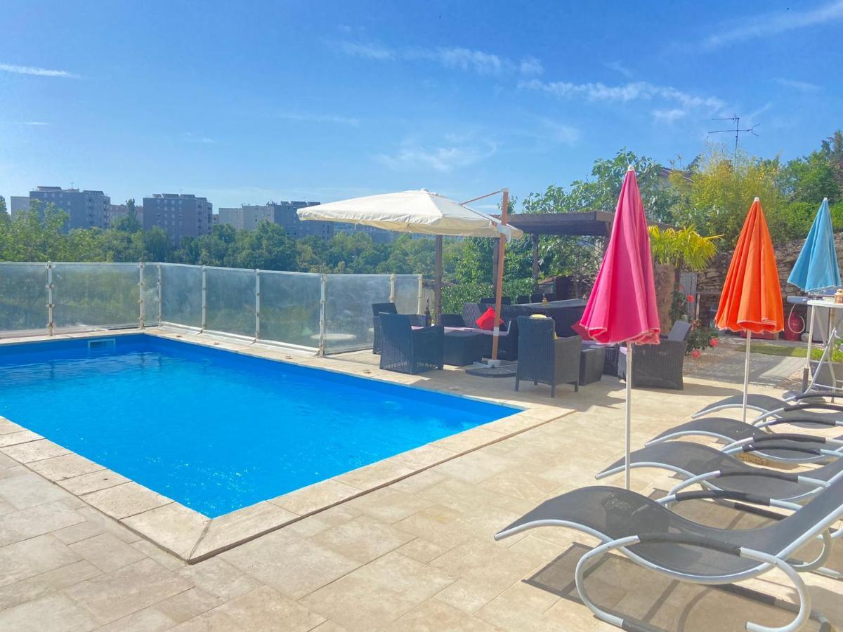 Magnifique Villa Avec Piscine Beaujolais Gleize Экстерьер фото